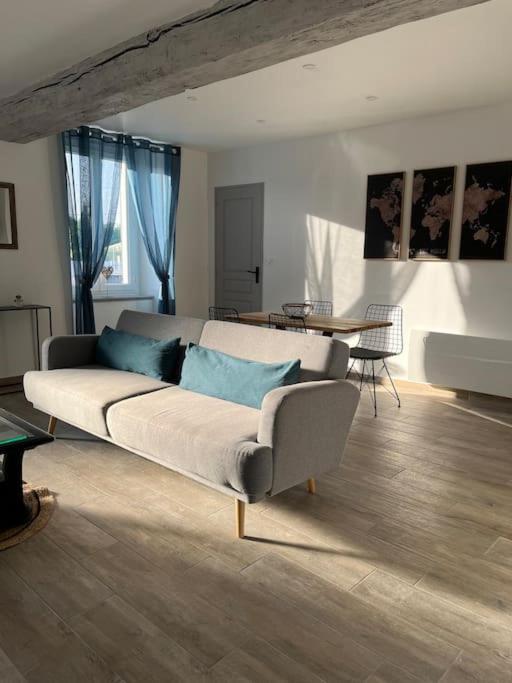 Appartement Centre De Guécélard المظهر الخارجي الصورة